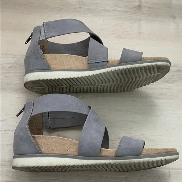 Eurosoft Laundry II wedge sandal in Light Gray Crisscross - Picture 4 of 8